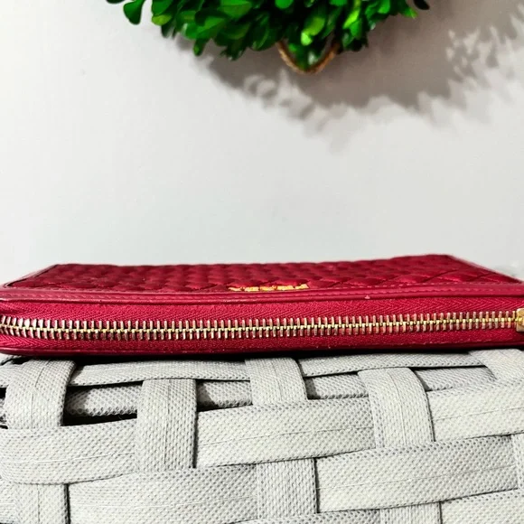 💎PRADA Pink Quilted Nylon Zip Around Wallet - Picture 10 of 11